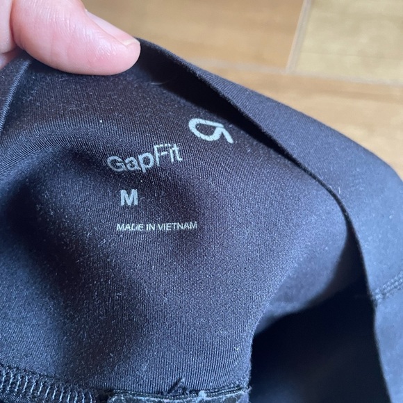 GAP Fit Black Leggings with pockets women’s medium - Picture 5 of 10